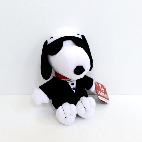Peanuts Secret Agent Snoopy Plush Stuffed Animal 7" - Picture 1 of 3